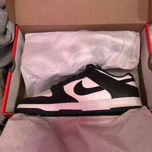 Nike Panda Dunks